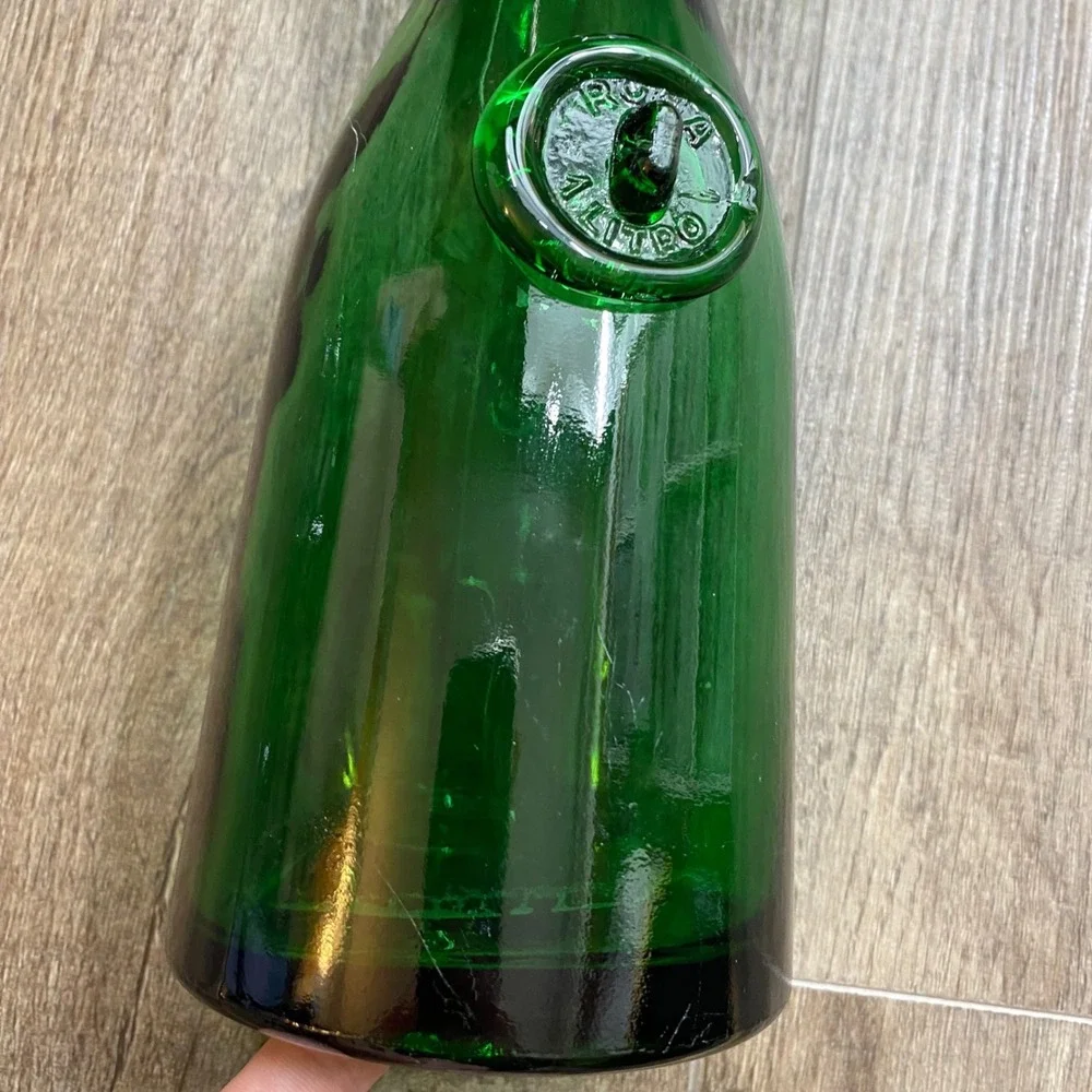 Vintage Italian Emerald Green Glass Wine Carafe Decanter Made in Italy